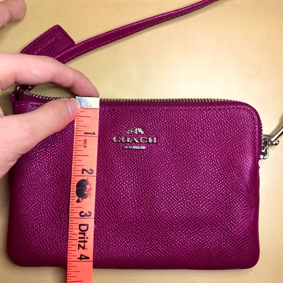 COACH Small Leather Wristlet - Picture 1 of 10